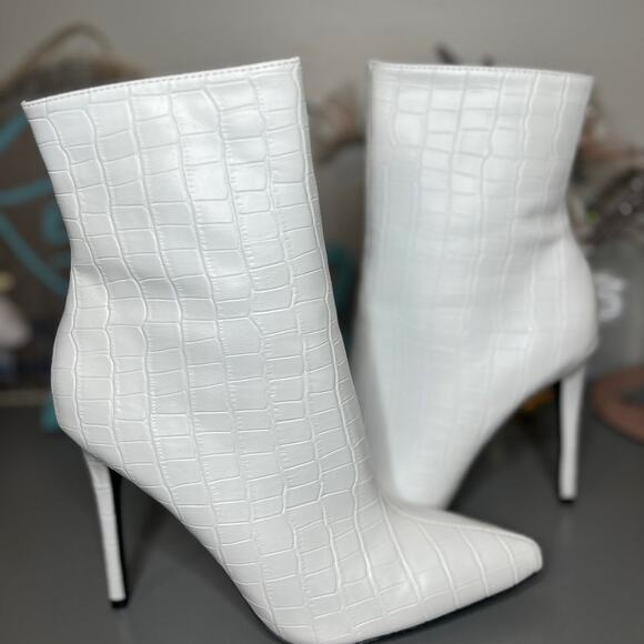 Fashion Nova  Last Minute Booties - White Croc - Picture 7 of 8